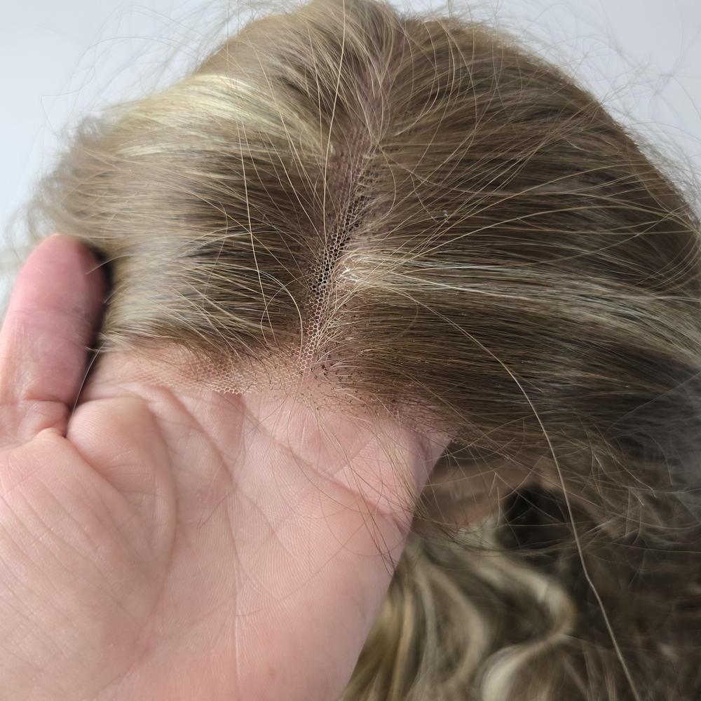 Chelsey Smith Crowns Carry (Heavy Highlights)  (Modified) - Picture 14 of 14